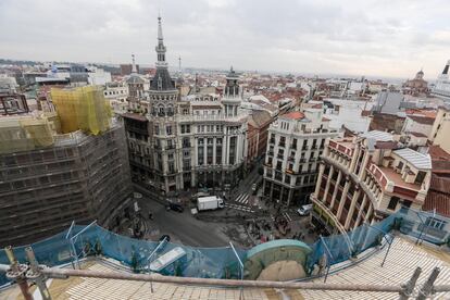 Estado de las obras del Centro Canalejas, en Madrid. En la imagen, vistas del centro de Madrid desde alguna de sus futuras viviendas particulares.