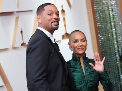 Will Smith y Jada Pinkett, en la alfombra roja de los premios Oscar, en Hollywood, el 27 de marzo de 2022.