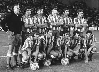 Formación histórica del Atlético, que ganó la Liga de la temporada 1972-1973.