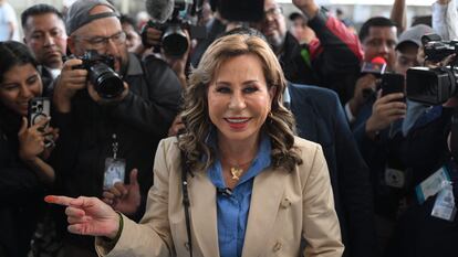 La candidata guatemalteca Sandra Torres, tras votar en Ciudad de Guatemala