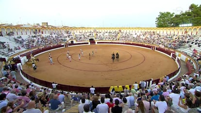 Paseíllo en la plaza de Olivenza, el pasado mes de julio.