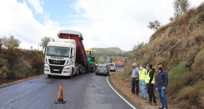 Obras en la carretera de Mohedas de Granadilla a Casar de Palomero, Cáceres