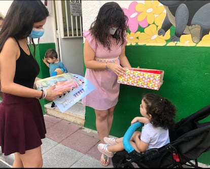 El día de la recogida de diplomas en la escuela infantil Guireli, en Torrejón de Ardoz.