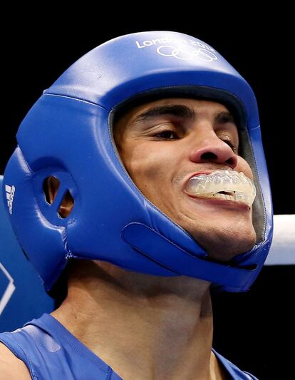 British Anthony Ogogo in his corner, during medium weight boxing combat (75 kg).