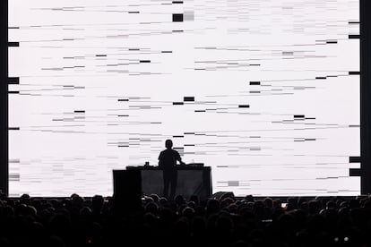 Ryoji Ikeda en el Sonar Hall.