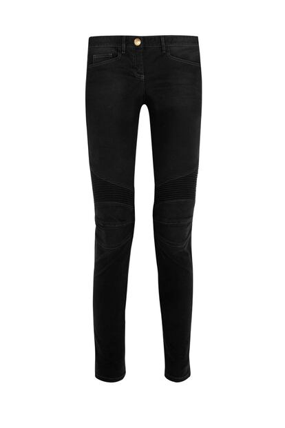 Pantalones 'skinny' de Balmain. Rebajados de 648 euros a 194,40 (ahorro de 453,60 euros).