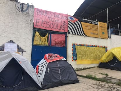 Escola Silvio Xavier, nesta terça-feira.