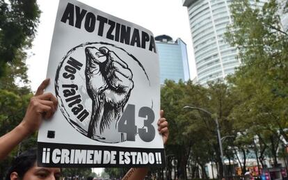 A protest in Mexico over the Iguala case on September 26, the first anniversary of the disappearances.