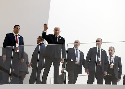 El presidente argelino, Abdelmayid Tebún, saludaba este sábado en la cumbre de Estados exportadores de gas, en Argel.