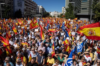 Multitud de simpatizantes durante el  mitin organizada por el PP, en Madrid. 