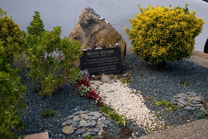 La tomba de Walter Benjamin a Portbou.