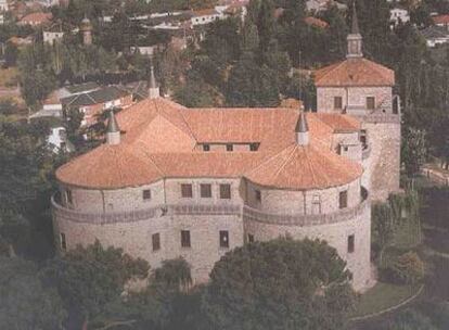 Vista general del castillo de Villaviciosa de Odón, en una imagen tomada de la web de Defensa.