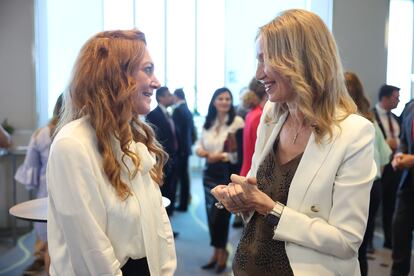 Pilar Gil, consejera delegada de Prisa Media, y Loreto Ordóñez, consejera delegada de Engie España.