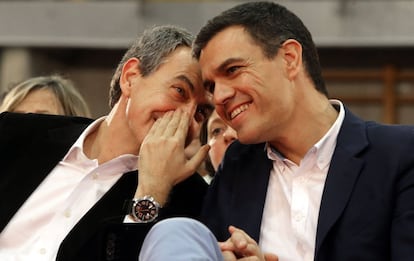 El secretario general y candidato a la presidencia del Gobierno, Pedro Sánchez, junto a José Luis Rodríguez, participa en un acto en el Pabellón de deportes La Tejerona en Gijón.