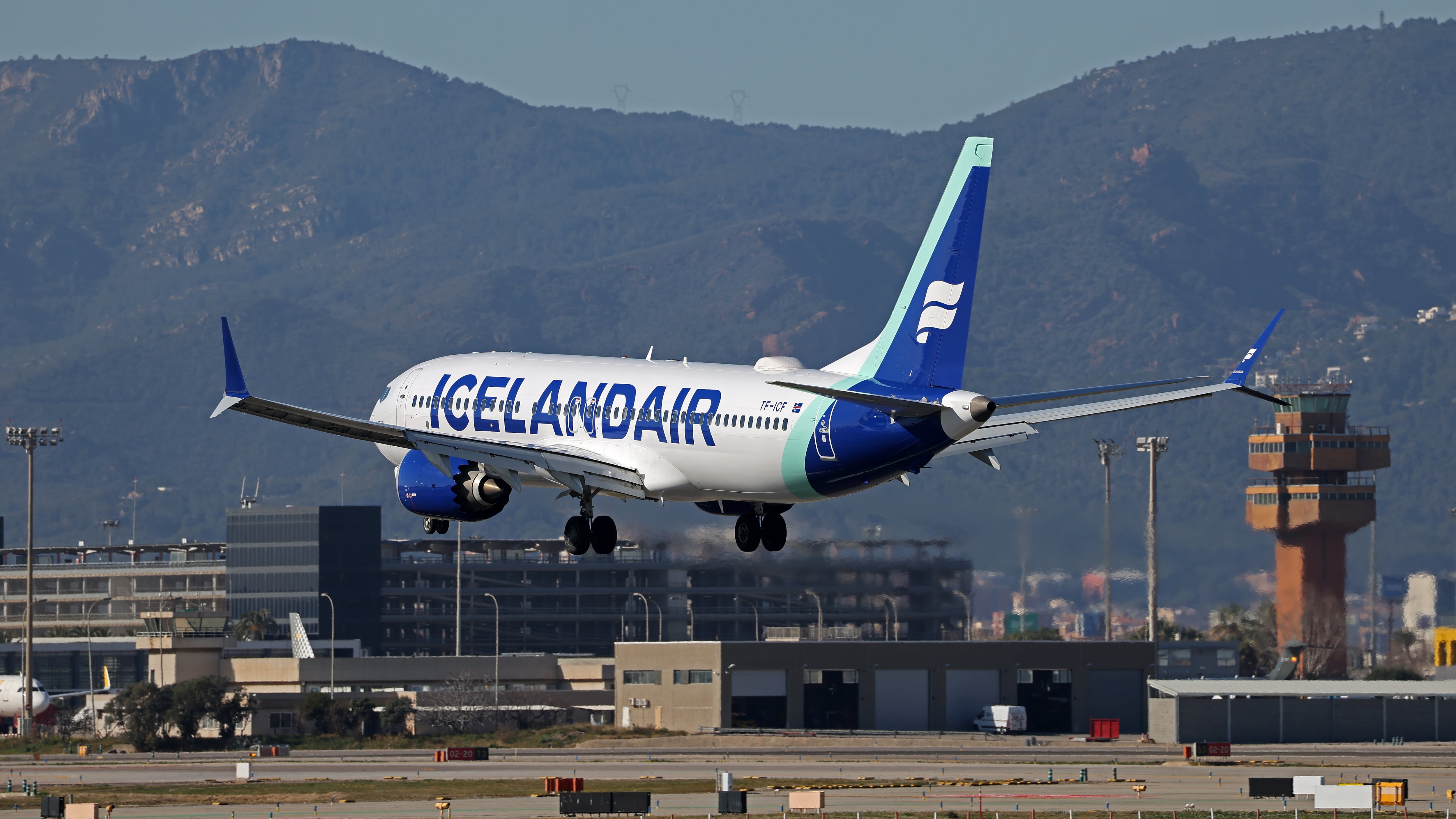 La Generalitat cierra con Aena una inversión de más de 3.000 millones para ampliar el aeropuerto de Barcelona-El Prat