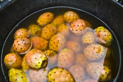 Higos chumbos en el mercado de San José, en el cabo de Gata (Almería).