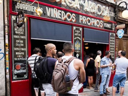 Bodega de la Ardosa, in the Madrid neighborhood of Malasaña, which will be one of the busiest in Madrid during World Pride, from June 23 to July 2.