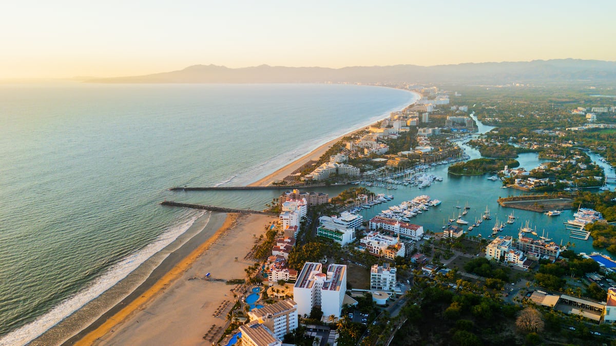 Estados Unidos sanciona en Puerto Vallarta y Nayarit a una red de 17 empresas por fraude en tiempos compartidos vinculada al Cartel Jalisco