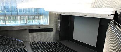 Interior del nuevo auditorio de Fibes. 