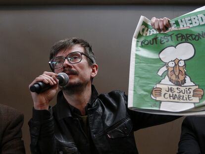 El dibujante Luz, autor de la portada de 'Charlie Hebdo' que se publicó justo después de los atentados, en enero de 2015.