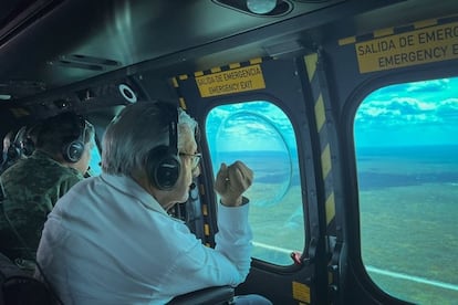 Andrés Manuel López Obrador supervisa obras del Tren Maya