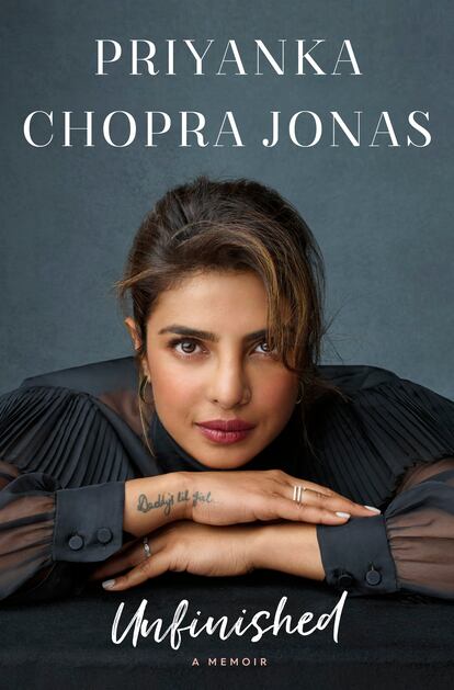 Portada del libro 'Unfinished', de Priyanka Chopra.