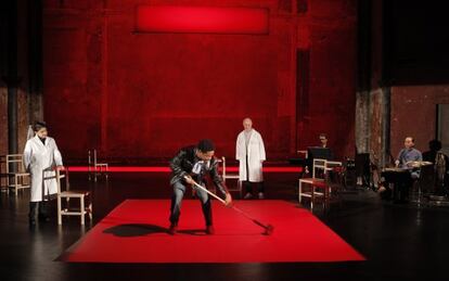 Escena de la obra 'The Valley of Astonishment', presentada en los Teatros del Canal.