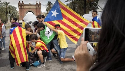 Protesta d'independentistes davant del TSJC.