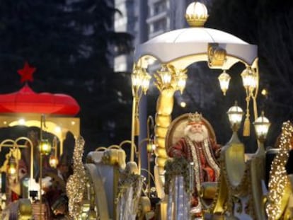 Carrozas de la cabalgata de los Reyes Magos en Madrid en 2015