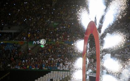 Aaron “Wheelz” Fotheringham, dos EUA, participa da cerimônia de abertura dos Jogos paraolímpicos Rio 2016, no Rio de Janeiro.