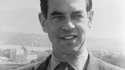 Fotografía del autor Joseph Campbell (1904-1987), miembro electo del Instituto Nacional de Artes y Letras. Esta es una fotografía sin fecha.