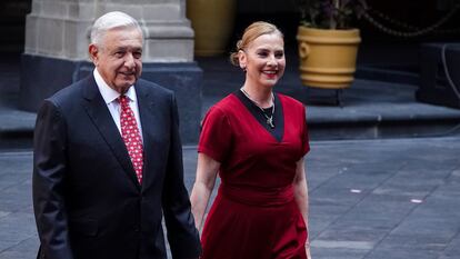 Andrés Manuel López Obrador, presidente de México y Beatriz Gutiérrez Müller en Palacio Nacional, en 2022.