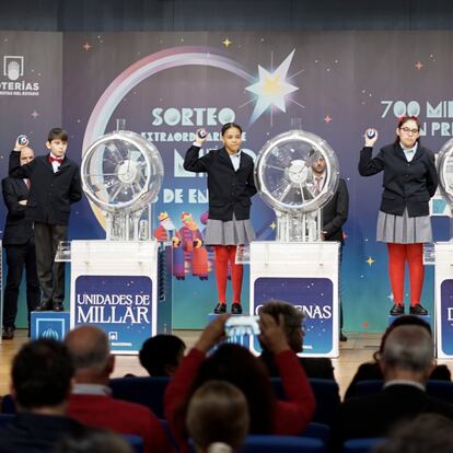 MADRID, 06/01/2023.-Vista del primer premio del sorteo extraordinario de la lotería de "El Niño", celebrado este viernes en Madrid, dotado con dos millones de euros por serie (200.000 euros al décimo), que ha sido para el número 89.603 y que ha recaído íntegramente en la localidad de L'Escala, en Girona.- EFE/Loterías y Apuestas del Estado***SOLO USO EDITORIAL/SOLO DISPONIBLE PARA ILUSTRAR LA NOTICIA QUE ACOMPAÑA (CRÉDITO OBLIGATORIO)***