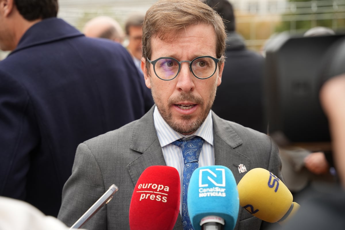 Detenidos dos menores que quemaron el pelo a una persona sin hogar en Benacazón (Sevilla) y difundieron la agresión en redes