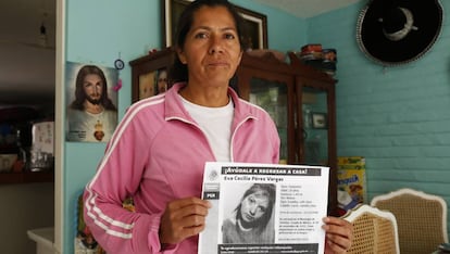 Amparo Vargas at her home in Tultitlán.