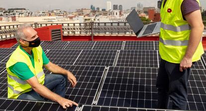 Instalación solar de EDP en un edificio en el paseo de la Castellana de Madrid.