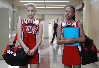 Dianna Agron y Naya Rivera en Glee (2009)
