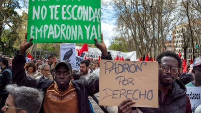 La red Padrón Por Derecho participa de la manifestación estatal por la vivienda el 5 de abril de 2025 en Madrid.