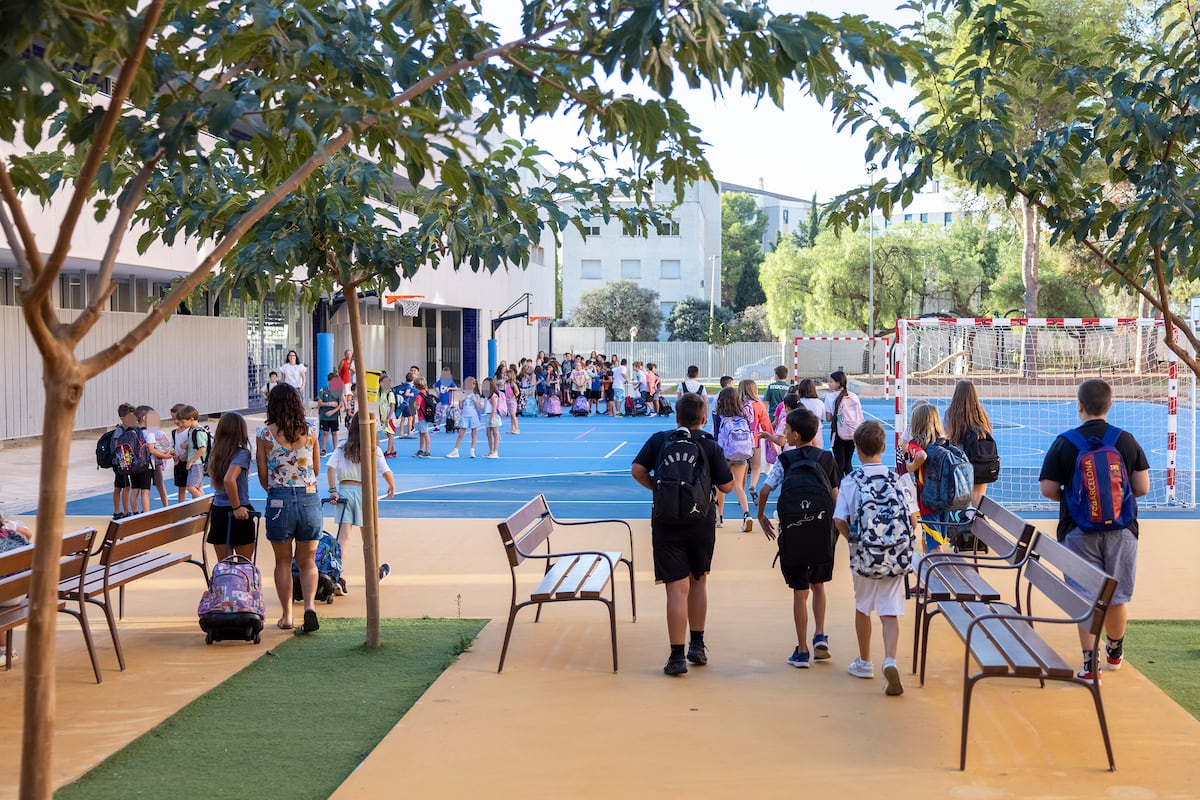 Arranca el curso más diverso: uno de cada cuatro alumnos de primaria es extranjero en los colegios públicos de siete provincias | Educación