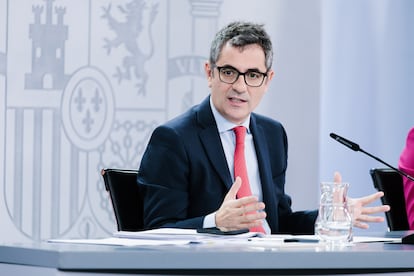 (Foto de ARCHIVO)
El ministro de la Presidencia, Justicia y Relaciones con las Cortes, Félix Bolaños, durante la rueda de prensa tras el consejo de ministros, en el Palacio de La Moncloa, a 29 de octubre de 2024, en Madrid (España).