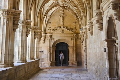 Cloister of the monastery of San Zoilo in Carrión de los Condes (Palencia).