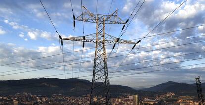 Torre de transporte de energía.