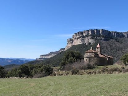 Iglesia rom&aacute;nica de Sant Joan de F&agrave;breges, en el municipio de Rupit i Pruit, Osona. 