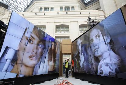 Part of the exhibition at Madrid's Palacio de Cibeles.