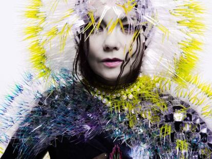 La artista islandesa Björk presenta nuevo disco en Barcelona, en su único concierto del año en España.