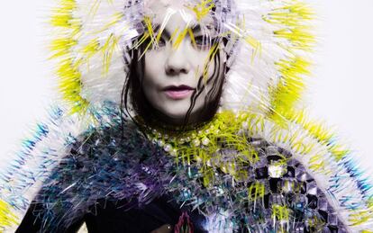 La artista islandesa Björk presenta nuevo disco en Barcelona, en su único concierto del año en España.