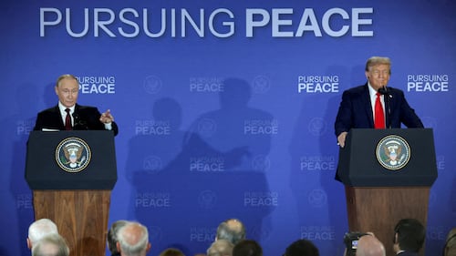 Los agasajos de Trump no ablandan a Putin