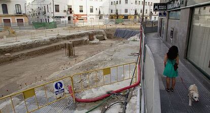 Aspecto de las obras del metro suspendidas en Callejones del Perchel