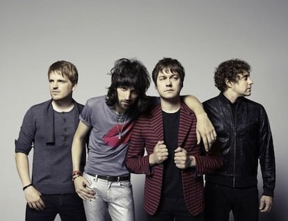 Kasabian.