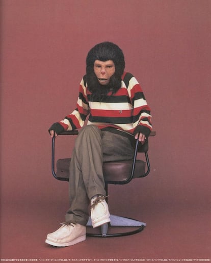 Campaña de la firma A Bathing Ape creada por Nigo en 1999 usando muebles de Prouvé.